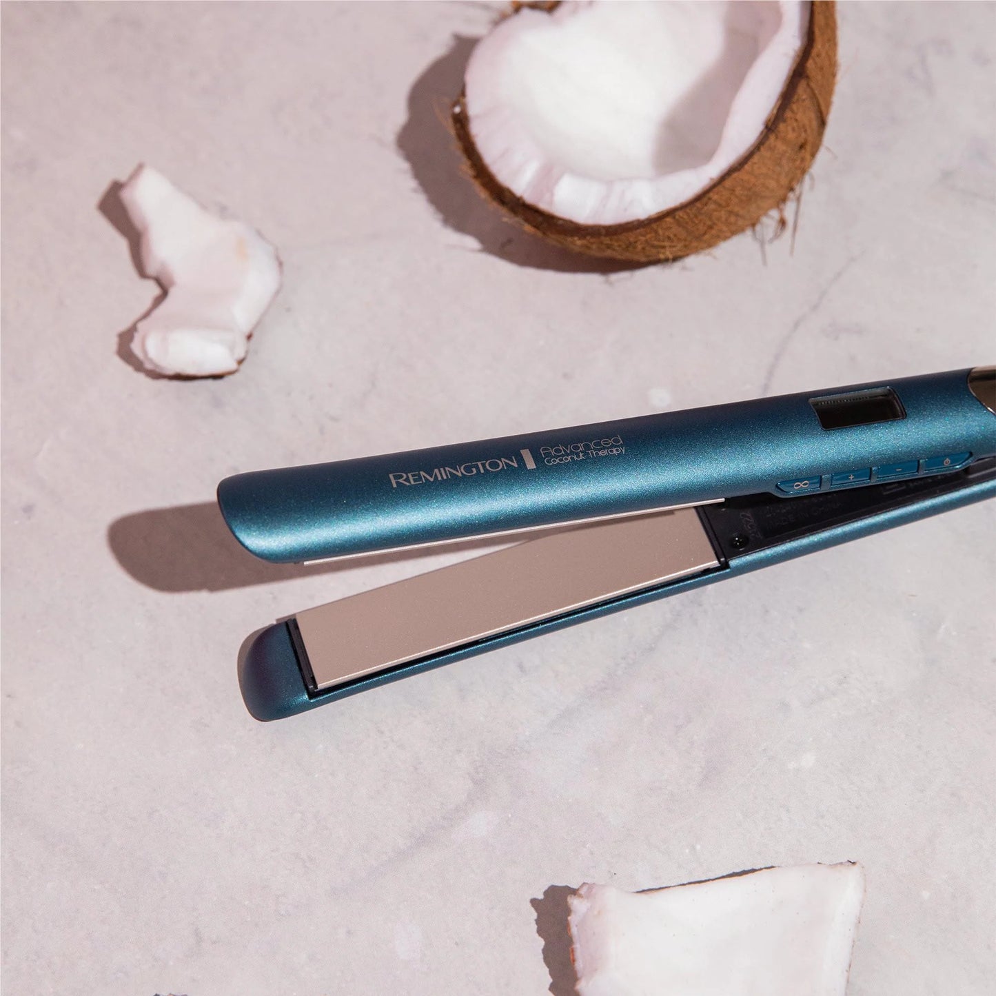 Remington Advanced Coconut Therapy Hair Straightener